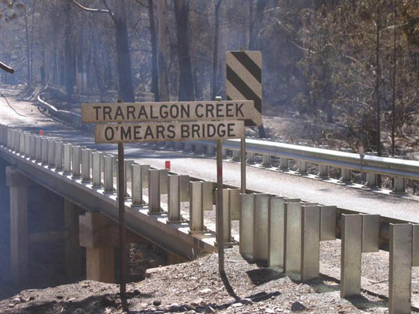 Churchill Fire (Vic) Feb 09 066 (Medium)