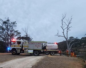 Grass fire, Paris Creek from Willunga CFS