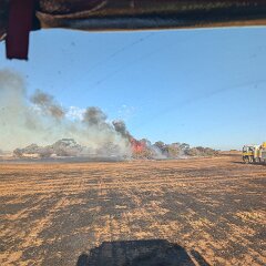Grass and scrub fire, Warooka from Edithburgh CFS