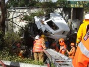 Truck Crash, Compton