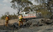 Scrub & grass fire, Williamstown